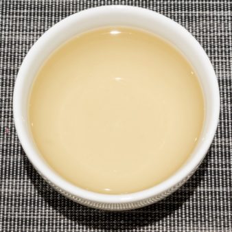 Taiwan Nantou Cui Yu Jade Oolong Tea