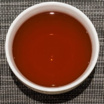 China Yunnan Red Dian Hong Da Ye Large Leaf Assamica Gold Needle Black Tea