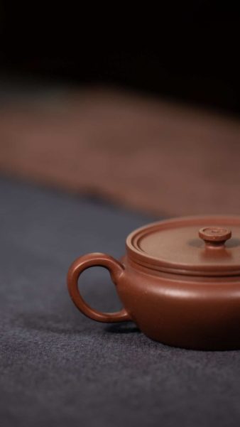 Jing Yuan Yixing Teapot (Di Cao Qing Zini Clay)