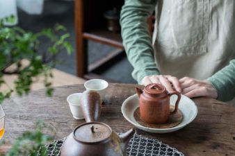 Ji Zhi Yixing Teapot (Jiangponi Clay)