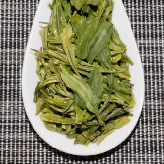 China Hubei Province En Shi Yu Lu Jade Dew Green Tea