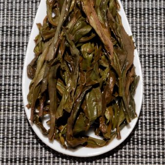 China Guangdong Chaozhou Dan Cong Mi Lan Xiang Organic Phoenix Oolong