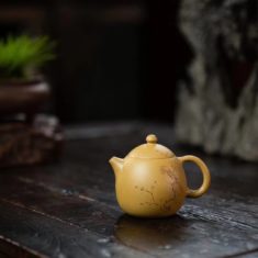 Dragon Egg Duanni Yixing Teapot