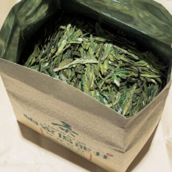 China Xihu Long Jing Mei Jia Wu Dragon Well Green Tea