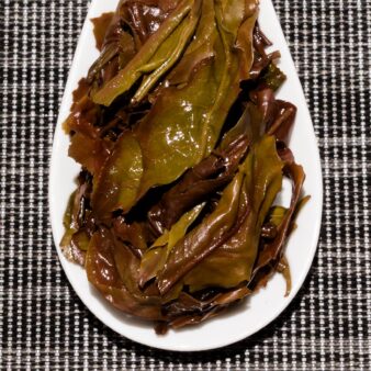 Taiwan Nantou County Hong Yu Red Jade GABA Green Tea Cake (Sheng Style)