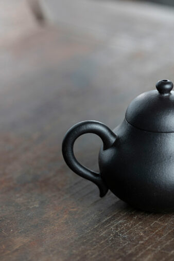 Zhaozhuang Zhuni Yixing Teapot 100ml - Si Ting 思亭