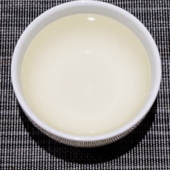 China Xihu Long Jing Shi Feng Dragon Well Green Tea
